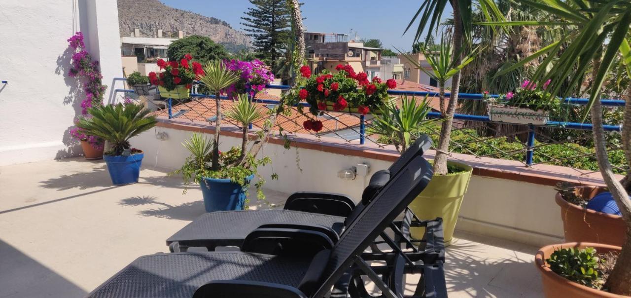 La Casa Di Chico Apartment Mondello Luaran gambar