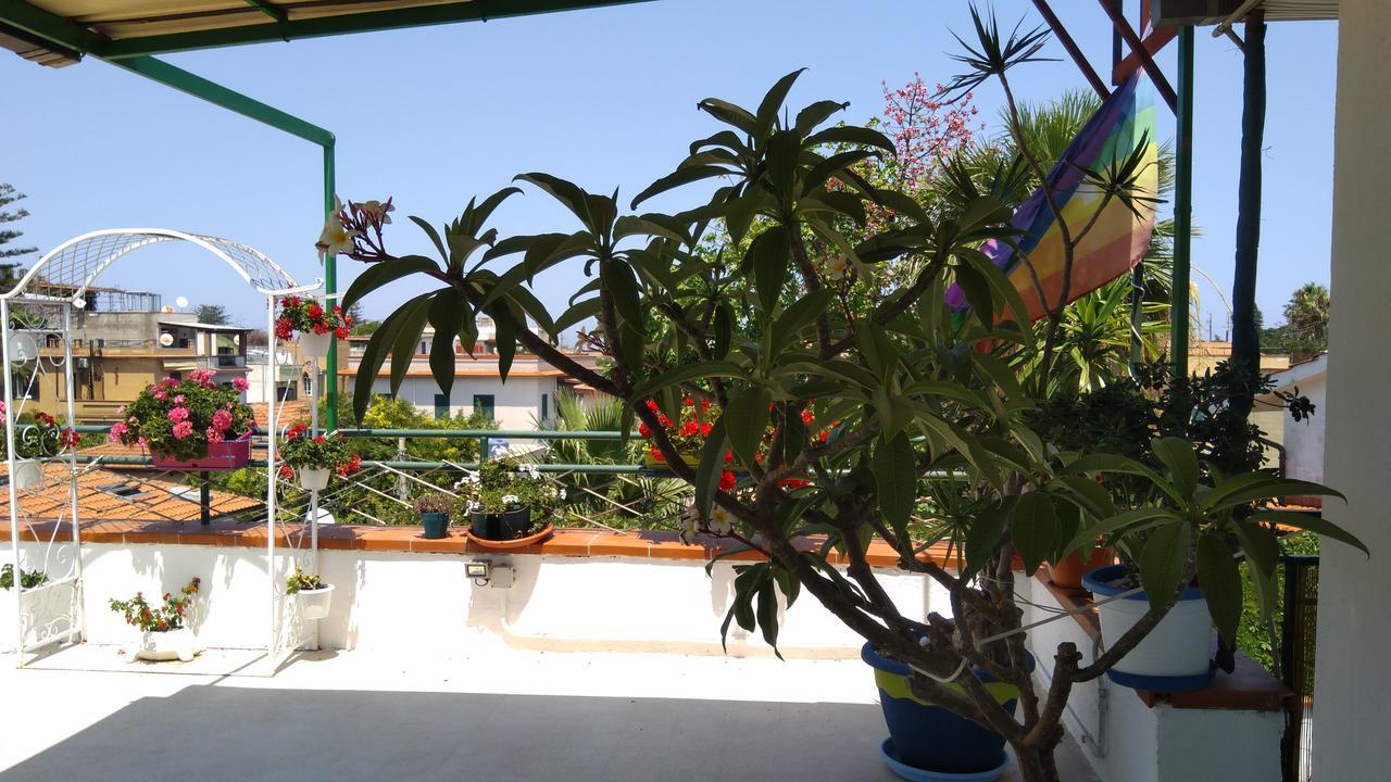 La Casa Di Chico Apartment Mondello Luaran gambar